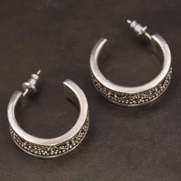 Lois Hill Sterling Pebbled Cluster J-Hoop Earrings - Picture 2 of 6